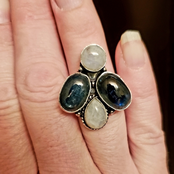***Sale*** New Kyanite & Rainbow Moonstone 925 Silver Ring. - Picture 1 of 9